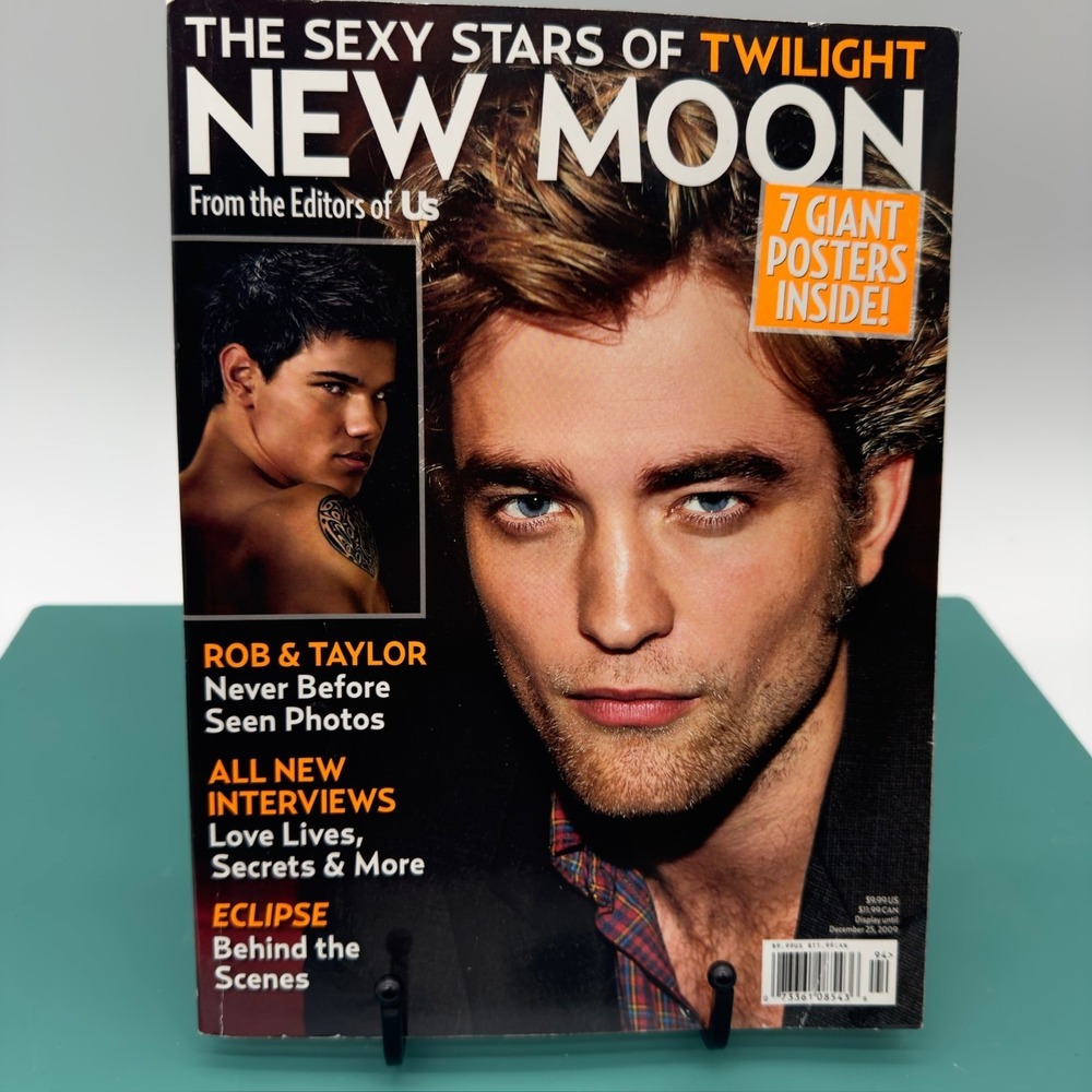 Twilight New Moon Stars Magazine 2009 w/ 7 Posters Intact Pattinson Lautner